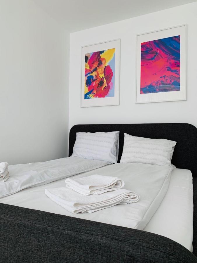 Nordic Style Apartment With Underground Parking Sofia Eksteriør billede